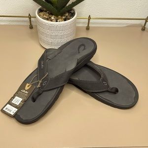 OLUKAI Mens Flip Flops Black Size 14